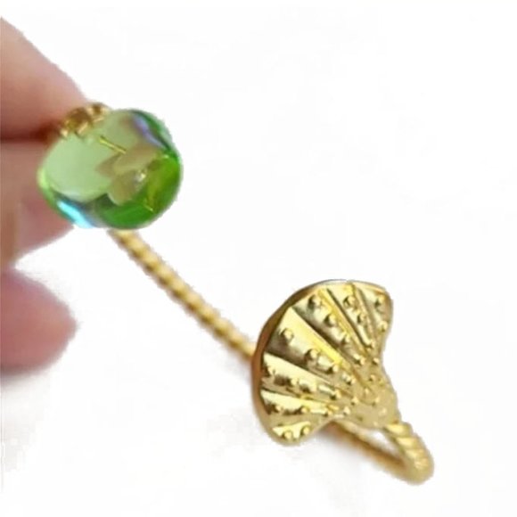 Tory Burch Green Ocean Shells Necklace & Bracelet Set - Picture 8 of 11